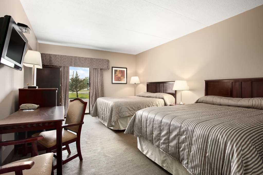 Travelodge Hotel By Wyndham Kingston Lasalle Oda fotoğraf