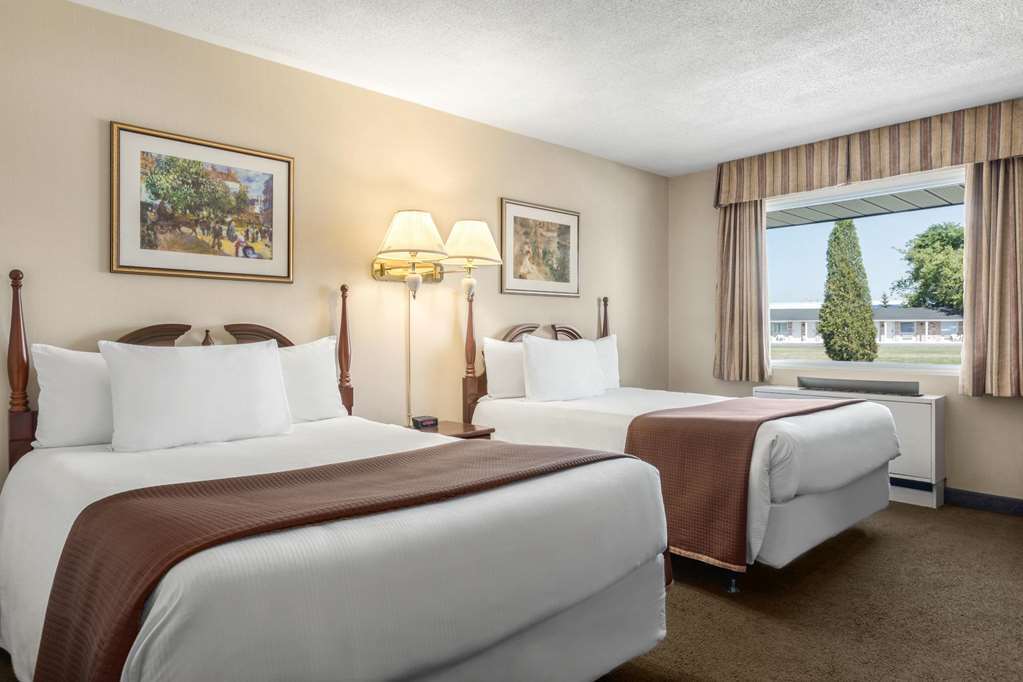 Travelodge Hotel By Wyndham Kingston Lasalle Oda fotoğraf